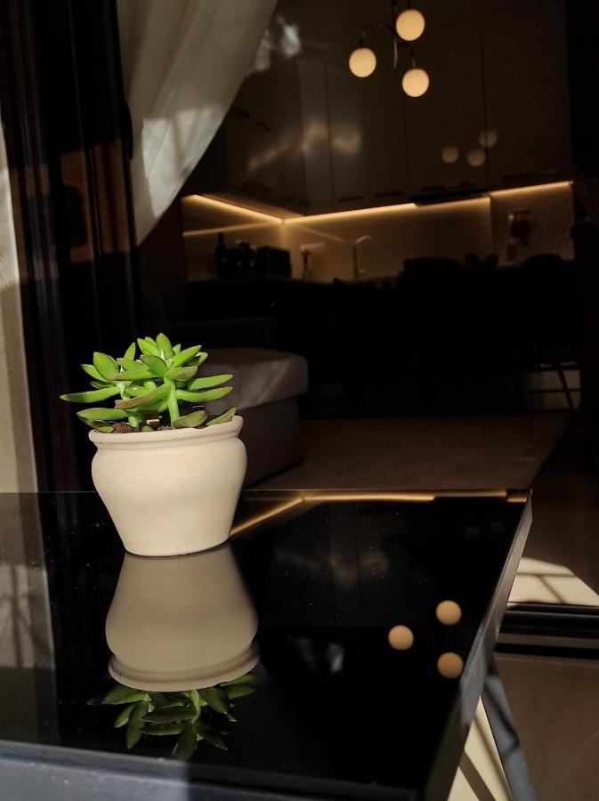 'Amaryllis Home' ,Το Σπίτι Σας 루트라키 외부 사진